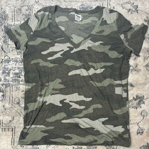 PINK Victoria's Secret Green Camo V-Neck Tee